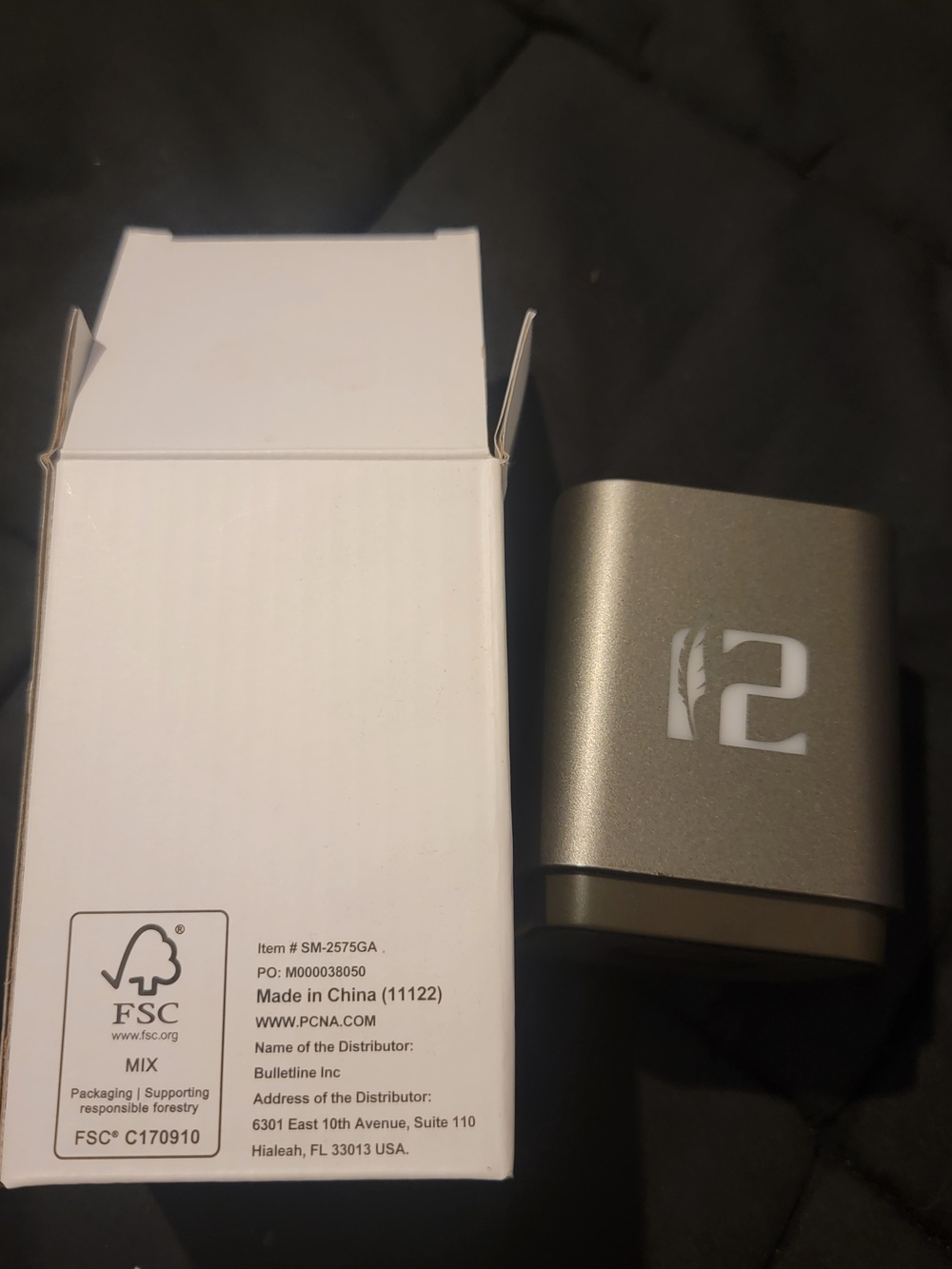 Light Up Logo Bluetooth Speaker Graphite 3W